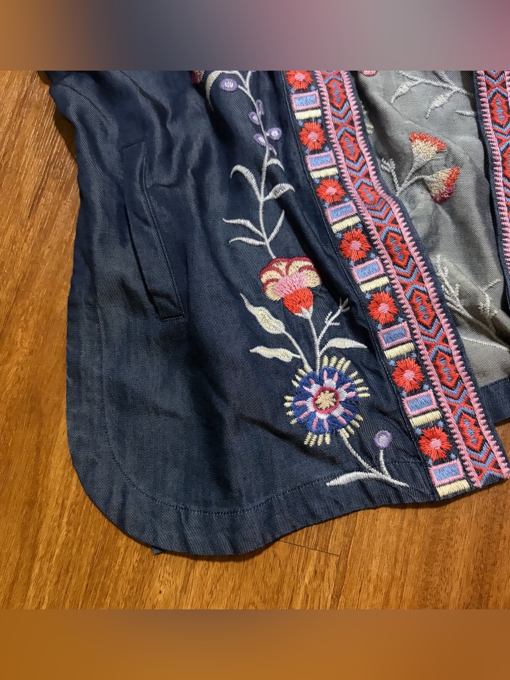 Johnny Was Navy Embroidered Floral Piper Shirt Tail Open Kimono EUC Size XS - Picture 4 of 5